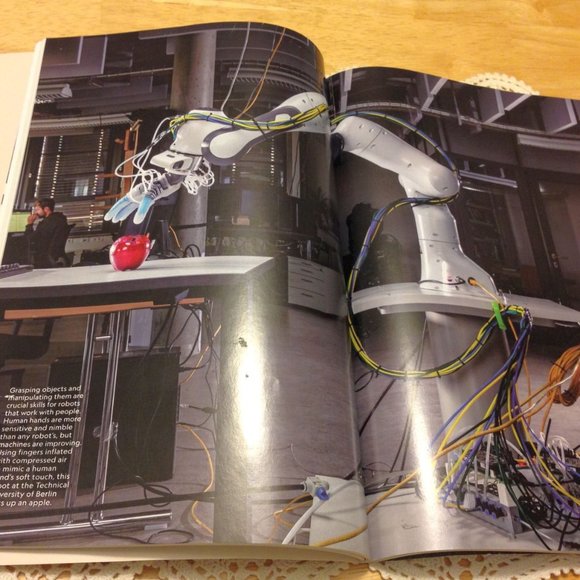 National Geographic "Meet the Robots" issue, 09/2020 - Picture 6 of 9